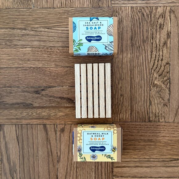 Extraordinary Gifts Handmade Soaps w/ Soap Dish - Picture 1 of 3